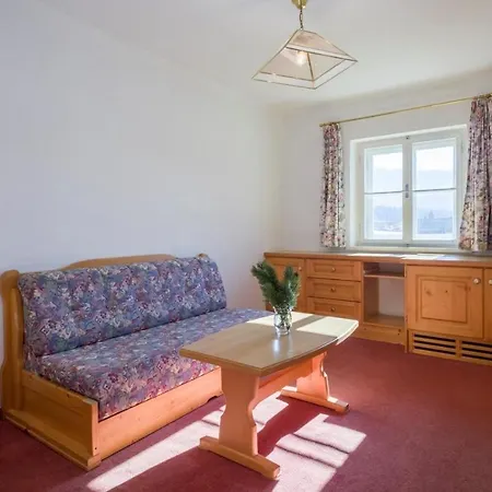 Klausnerhof Bed & Breakfast *